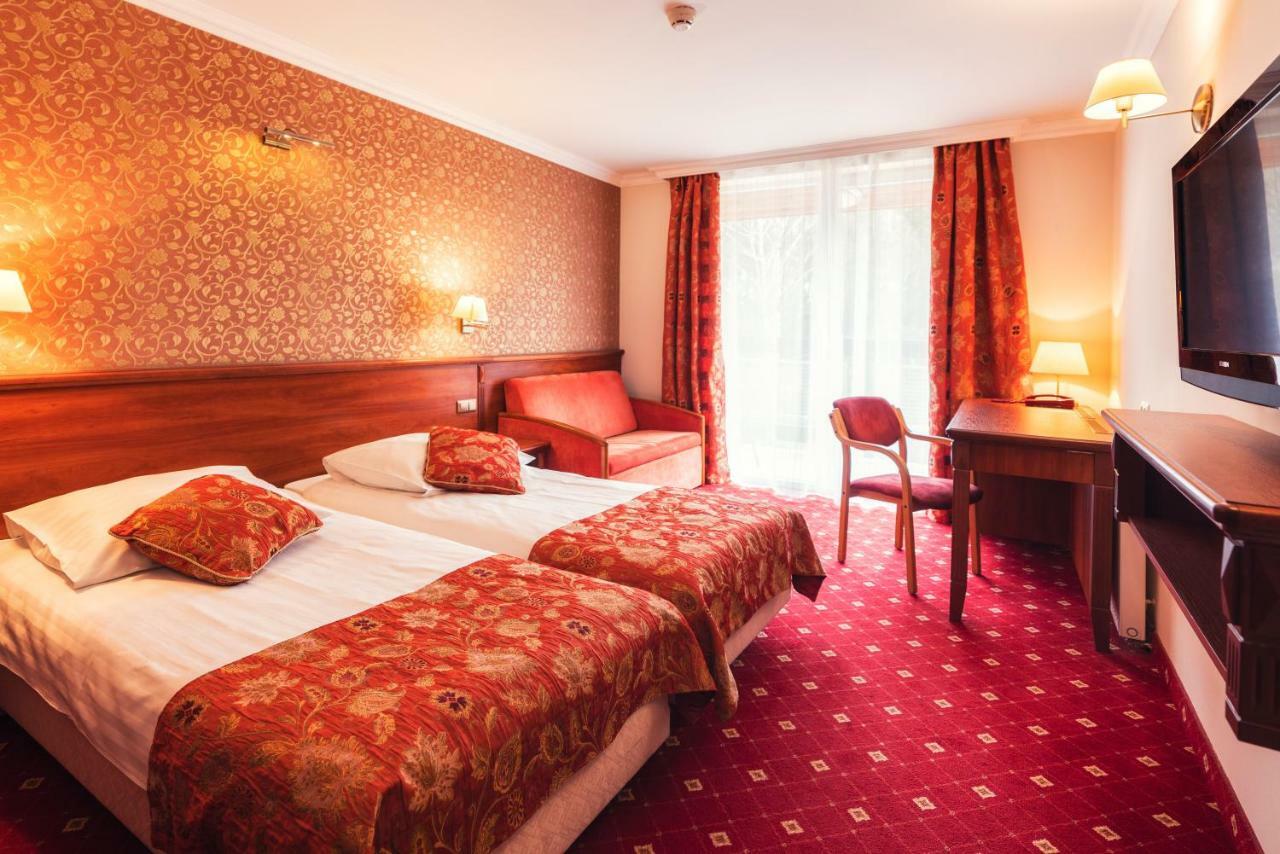 Hotel Albatros Serwy Eksteriør billede