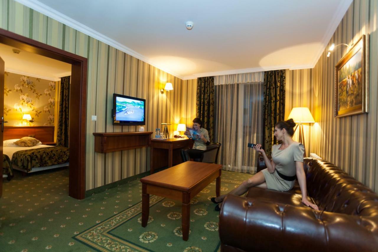 Hotel Albatros Serwy Eksteriør billede